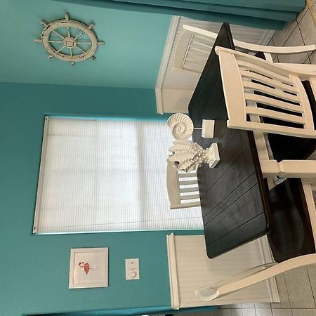 Barefoot Bungalow - Pet Friendly- 2 Bdrm Townhome Corpus Christi Bagian luar foto