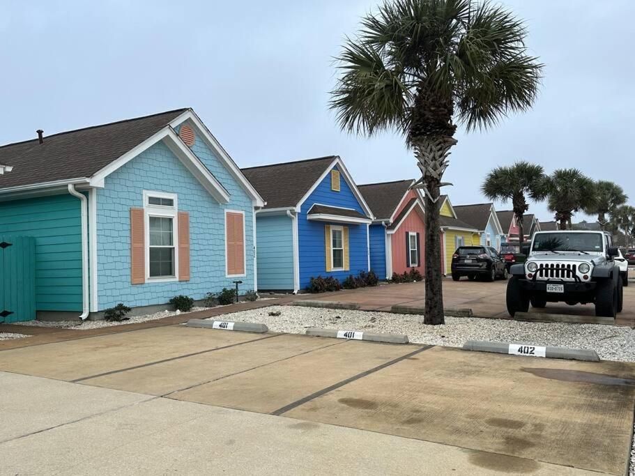 Barefoot Bungalow - Pet Friendly- 2 Bdrm Townhome Corpus Christi Bagian luar foto