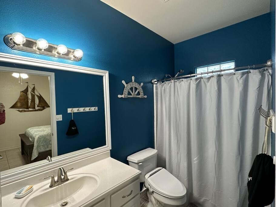 Barefoot Bungalow - Pet Friendly- 2 Bdrm Townhome Corpus Christi Bagian luar foto